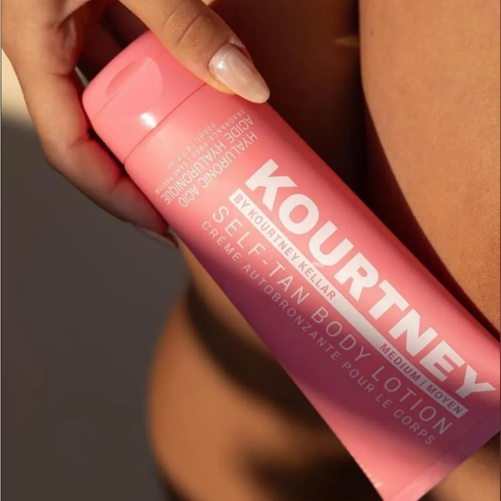 Kourtney Keller tanning lotion body, New